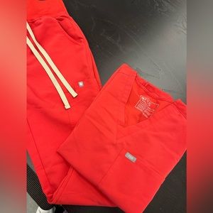 Figs set XS neon red